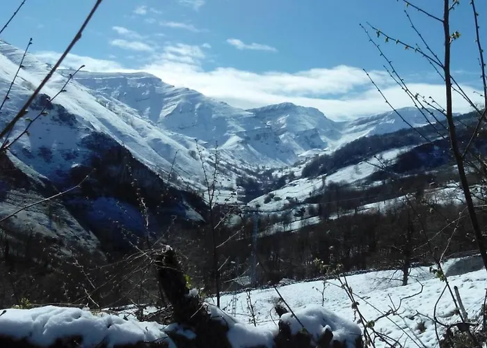 Lodge El Escondite Del Miera San Roque de Ríomiera